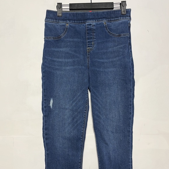 SPANX Distressed Medium Wash Denim High Rise Elastic Waist Jegging Size Medium - Picture 3 of 10